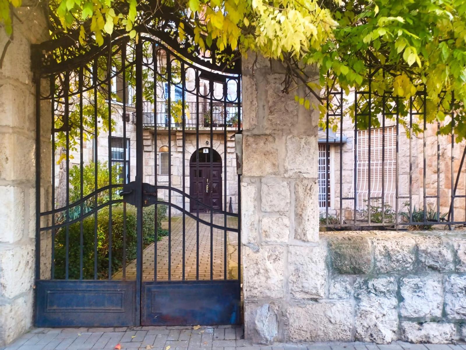 Modern Parkside Garden View Apartment Budapeste Exterior foto